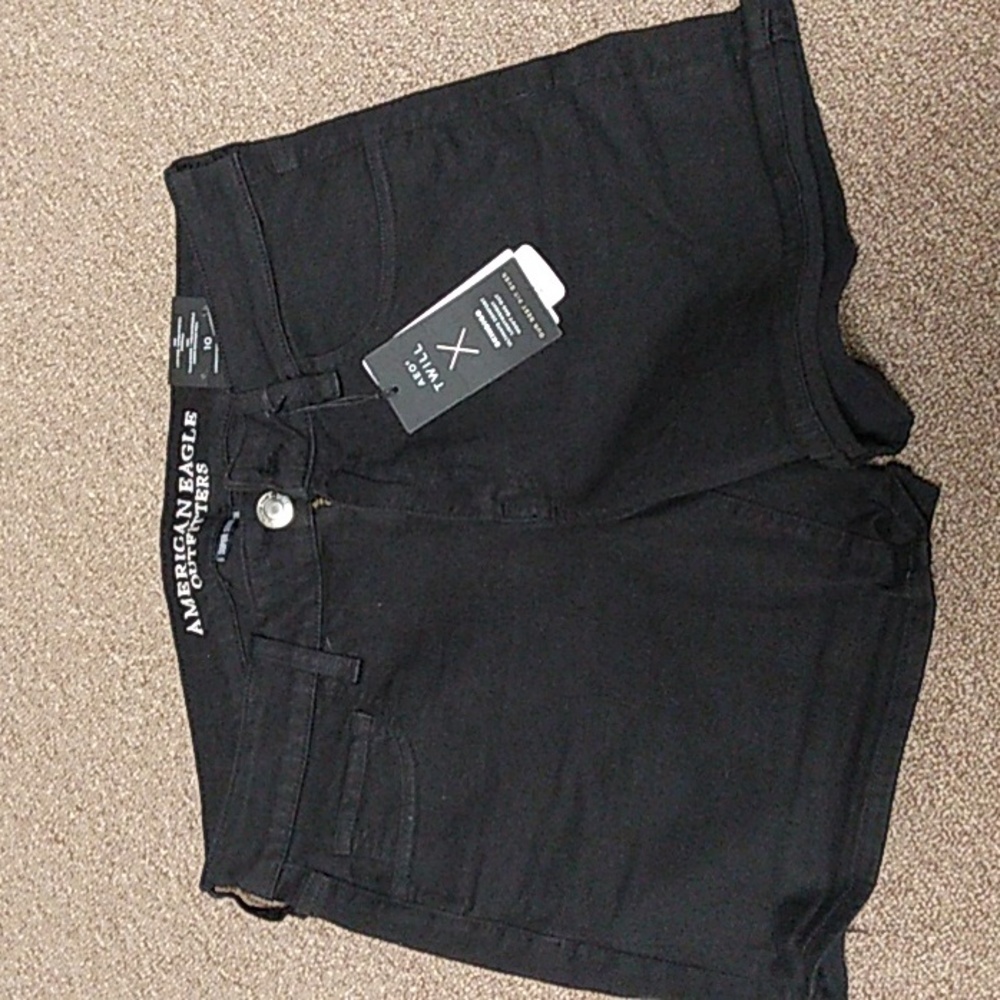 American Eagle Shorts - Picture 3 of 4